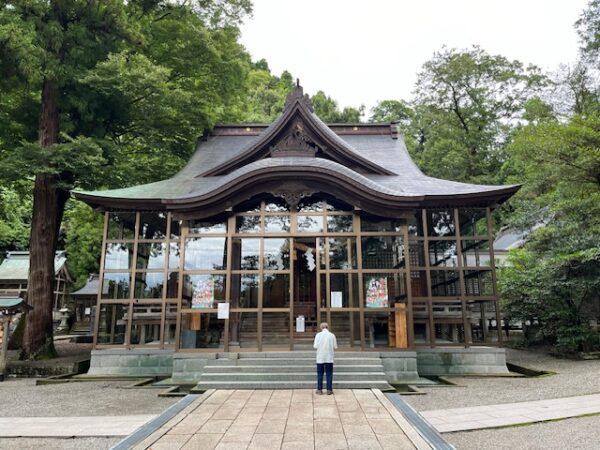 日本三大金運神社の金剱宮で晦日参り